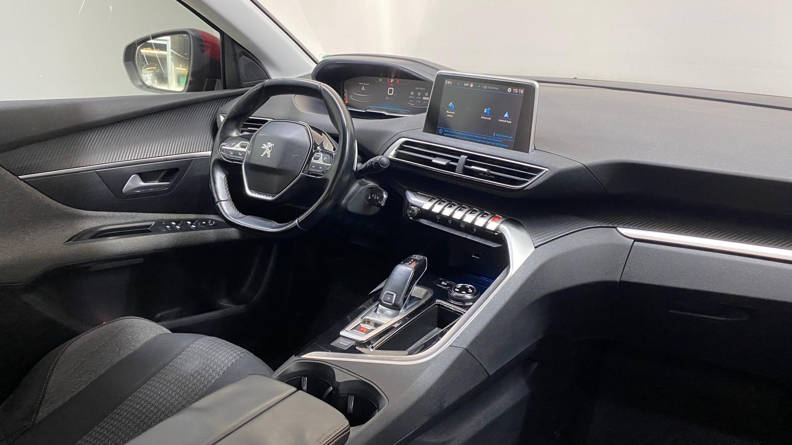 PEUGEOT 3008 17
